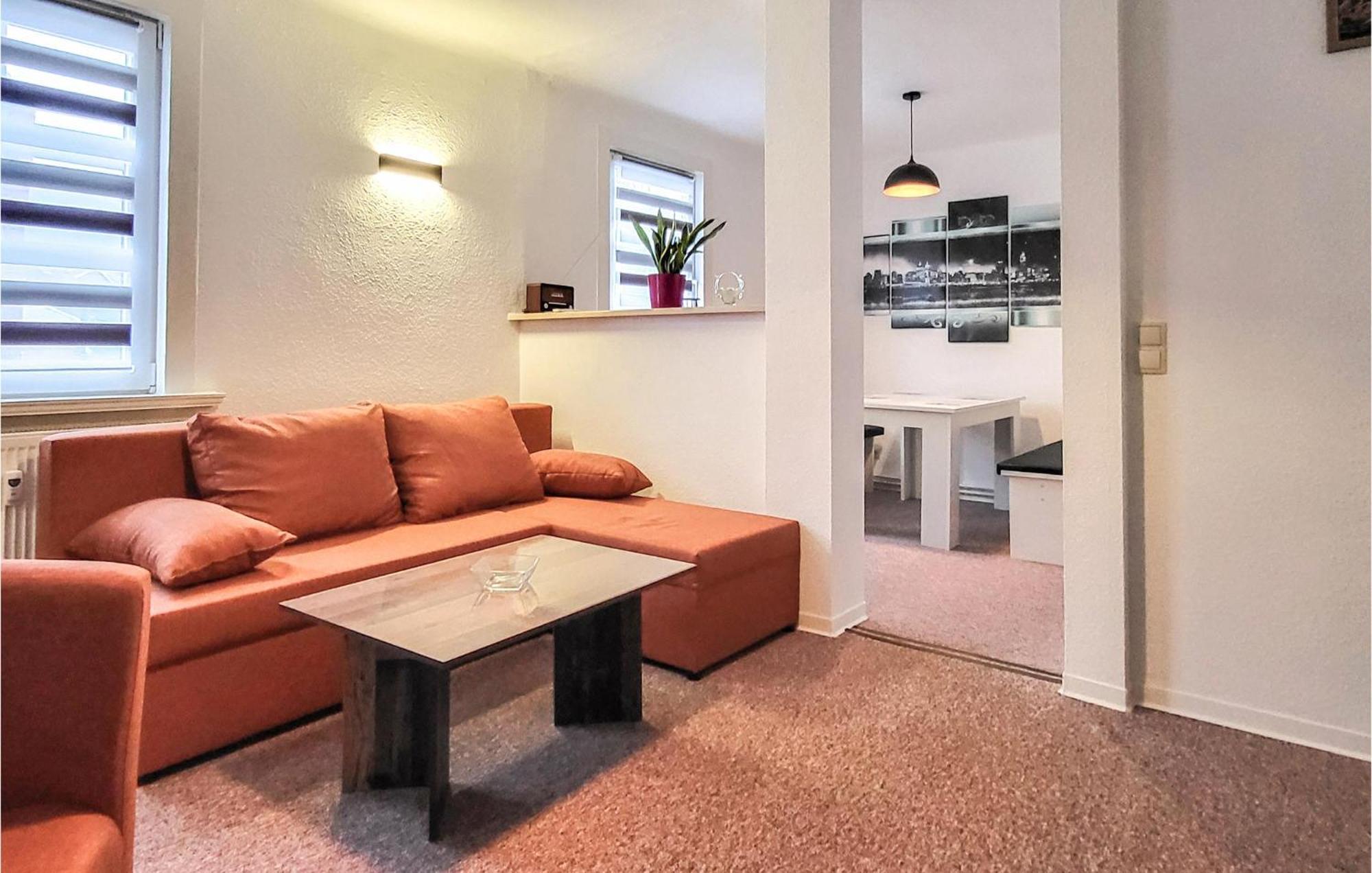 2 Bedroom Nice Apartment In 프리에드리치로다 외부 사진
